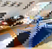 Waves on Florida Surf Side - Sunshine Coast Tourism