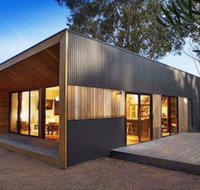 Armstrongs Close TO Beach - Sunshine Coast Tourism