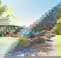 Archies Beachside Abode PET Friendly - Sunshine Coast Tourism