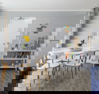 Family Romance Fun on Kings Beach - Holiday Sunshine Coast