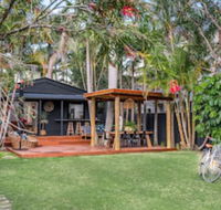 A PERFECT STAY - 3 Salty Sisters - Sunshine Coast Tourism