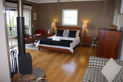 At Sunrise Cottages - Holiday Sunshine Coast 6