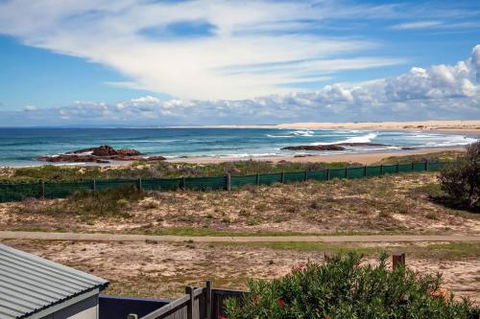 Ocean Avenue 55 - Sunshine Coast Tourism 1