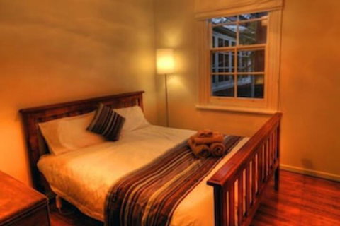 Lake Leake Inn - Sunshine Coast Tourism 4