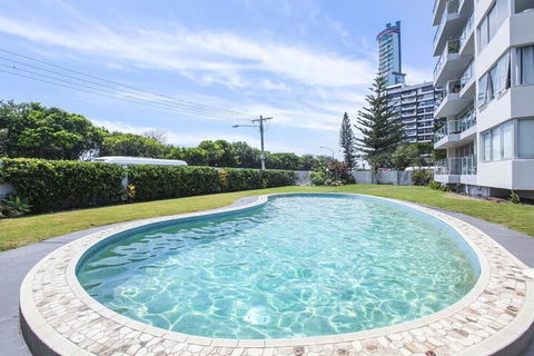 Amira Apartments - Holiday Sunshine Coast 3