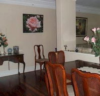 83 on Swan B  B - Sunshine Coast Tourism