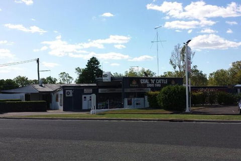 Coal 'n' Cattle Hotel Motel - Moura - Holiday Sunshine Coast 2