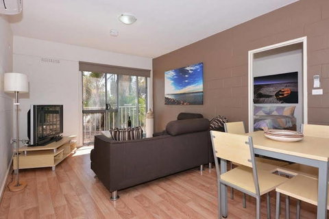 The Palm Apartments Whyalla - Holiday Sunshine Coast 1