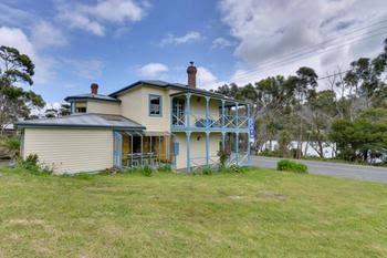 Blue Seal Accommodation - Holiday Sunshine Coast 0