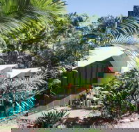 Dougies Backpackers - Sunshine Coast Tourism