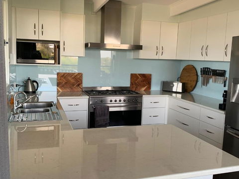 Longbeach House - Sunshine Coast Tourism 4