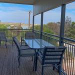 Longbeach House - Sunshine Coast Tourism 0