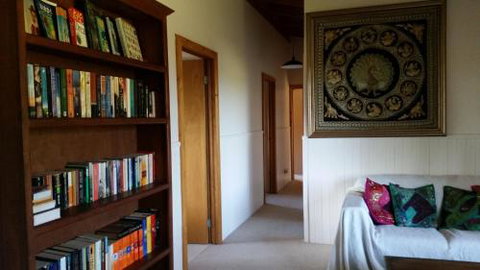 Alps Lodge - Sunshine Coast Tourism 5