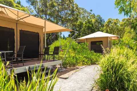 Castaways Moreton Island - Sunshine Coast Tourism 5