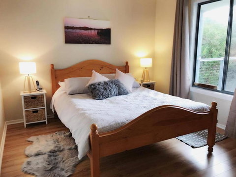 Magic Beach Cottage - Holiday Sunshine Coast 4