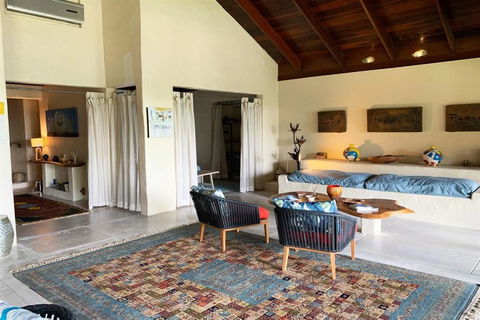Beachfront Peace Cabin - Sunshine Coast Tourism 5