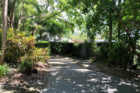 Beachfront Peace Cabin - Sunshine Coast Tourism 2