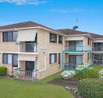2 / 8 Banks Avenue Easy walk to Tweed Heads Bowls club - Holiday Sunshine Coast