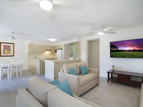 Woobera Unit 14 On The Hill Overlooking Tweed Heads & Coolangatta - Holiday Sunshine Coast 2