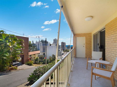 Woobera Unit 14 On The Hill Overlooking Tweed Heads & Coolangatta - Holiday Sunshine Coast 1