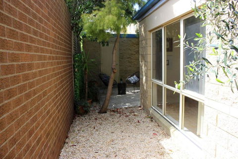 Annies Place - Holiday Sunshine Coast 4