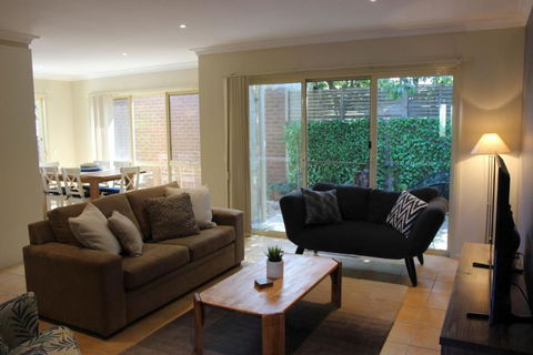 Annies Place - Holiday Sunshine Coast 5