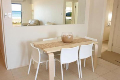 Hi Surf #4 4 / 101 Avoca Drive Avoca Beach - Sunshine Coast Tourism 7