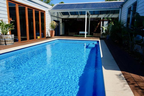 Corsair Breeze - Sunshine Coast Tourism 6