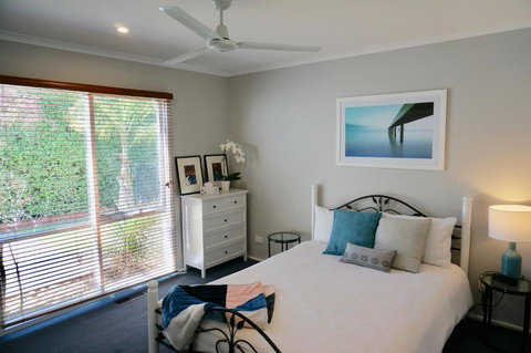 Corsair Breeze - Sunshine Coast Tourism 4