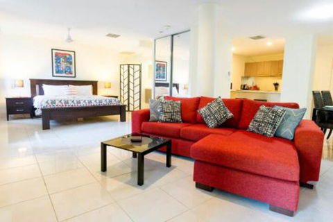Luxury 1 Bed Apartment New King Bed & Bath - Sunshine Coast Tourism 0