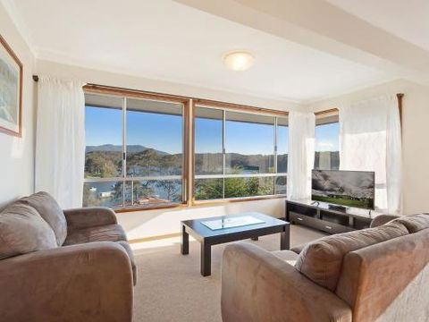 Inlet Views At The Loop - Sunshine Coast Tourism 6