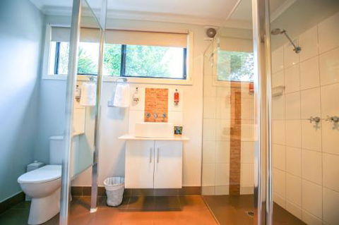 Allambie Cottages Villa 1 - Holiday Sunshine Coast 1