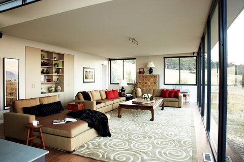 Dragonfly Lodge - Sunshine Coast Tourism 5