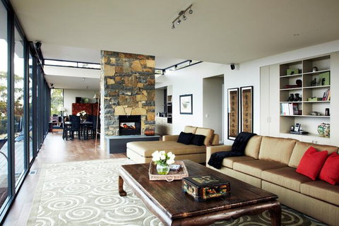 Dragonfly Lodge - Sunshine Coast Tourism 2