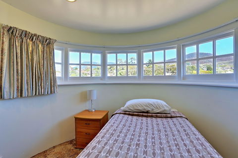Riverfront Motel & Villas - Sunshine Coast Tourism 6