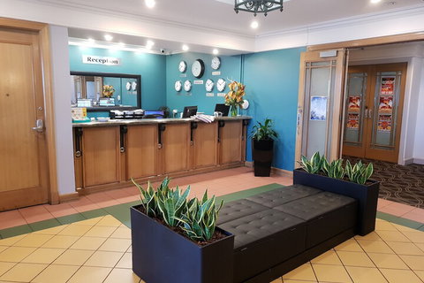 Hotel Victor - Holiday Sunshine Coast 1