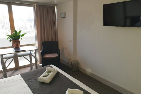 Hotel Victor - Holiday Sunshine Coast 5