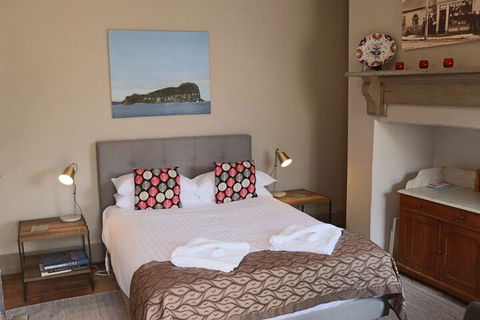 Robinson Cottage - Holiday Sunshine Coast 6