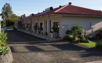 Riverside Motel - Holiday Sunshine Coast 0
