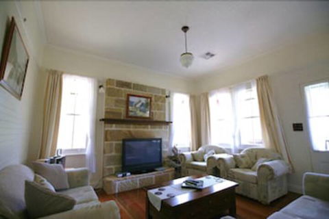 Singletons Retreat - Sunshine Coast Tourism 2