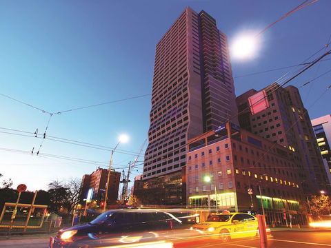 Oaks Melbourne On William Suites - Sunshine Coast Tourism 3