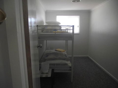 Aly's Cottage - Holiday Sunshine Coast 5