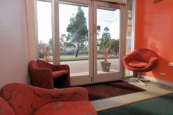 Heemskirk Motor Hotel - Sunshine Coast Tourism 0