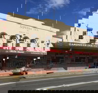 Gardners Inn Hotel - Holiday Sunshine Coast