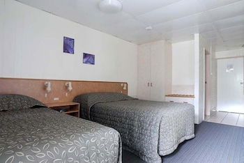 Peppercorn Motel - Sunshine Coast Tourism 6