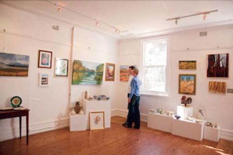 The Old Vic Inn - Sunshine Coast Tourism 1