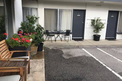 Victor Harbor City Inn - Sunshine Coast Tourism 5
