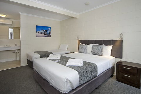 Victor Harbor City Inn - Sunshine Coast Tourism 2