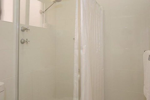 Victor Harbor City Inn - Sunshine Coast Tourism 3