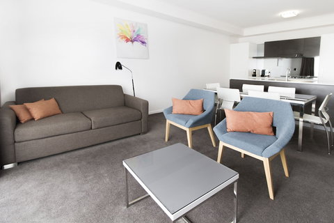 Abode Tuggeranong - Sunshine Coast Tourism 5